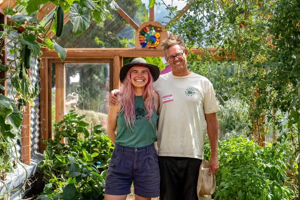 Home Harvest Garden Visit