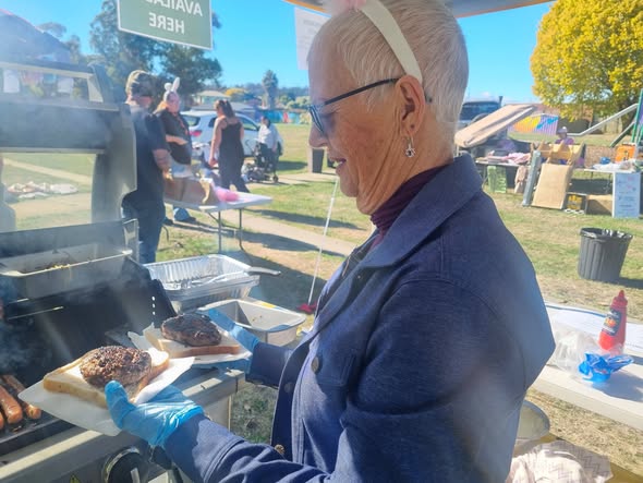 Barbecue Service Supports Community at Outdoor Market Event